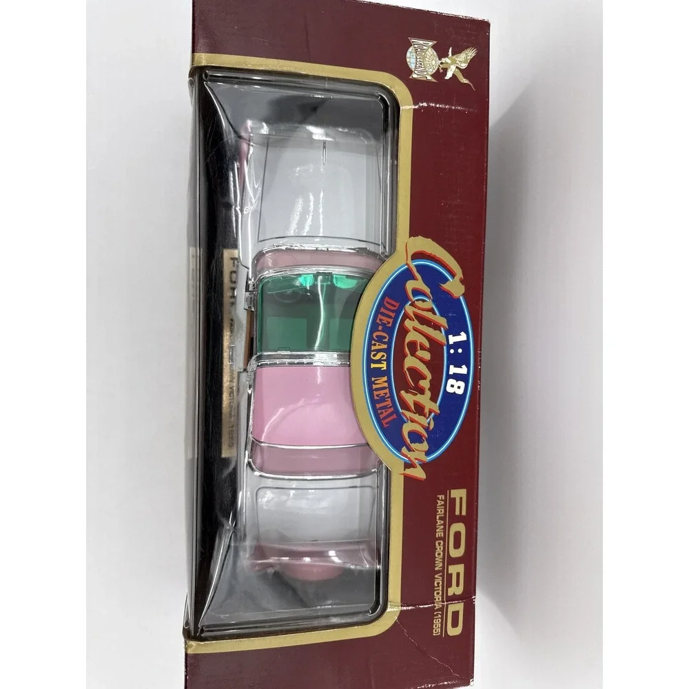 Road Legends 1:18 Ford Fairlane Crown Victoria Diecast Model Car Pink/White